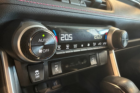 Toyota RAV4 Plug-in Hybrid 23 of 24