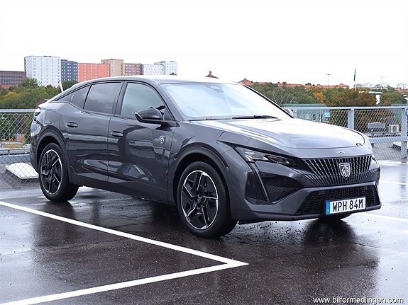 Peugeot 408 2 of 26