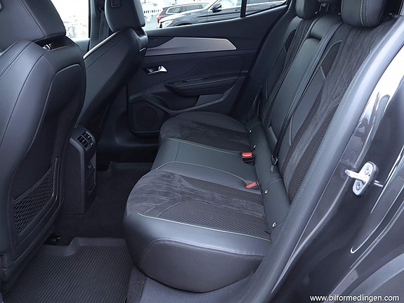 Peugeot 408 8 of 26