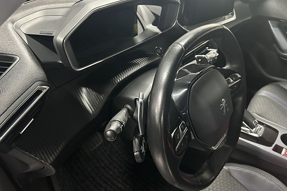 Peugeot 2008 12 of 27