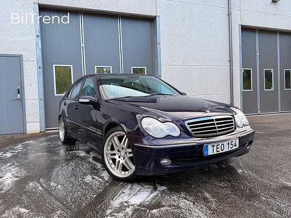 Mercedes-Benz C320