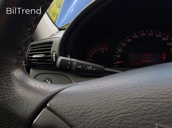 Mercedes-Benz C320 12 of 17