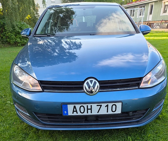 Volkswagen Golf VII 2 of 8