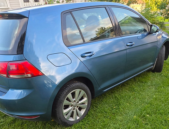 Volkswagen Golf VII 4 of 8