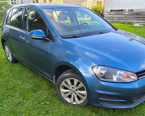 Volkswagen Golf VII 3 of 8