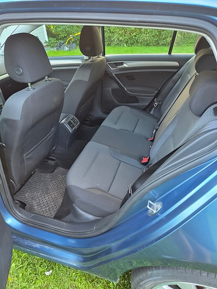 Volkswagen Golf VII 7 of 8