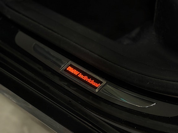 BMW 750i 29 of 30