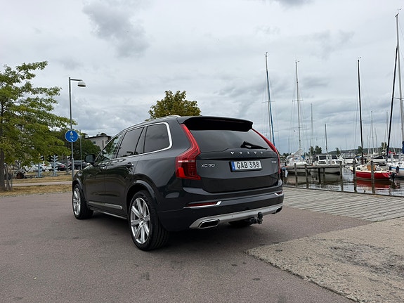 Volvo XC90 4 of 20