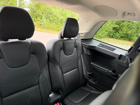Volvo XC90 12 of 20