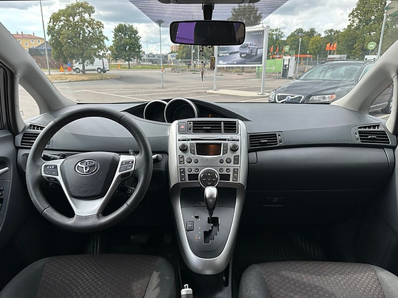 Toyota Verso 4 of 11