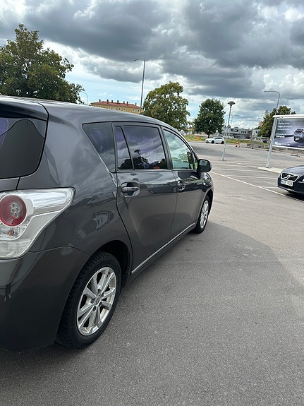 Toyota Verso 3 of 11