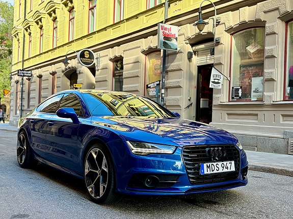 Audi A7 2 of 15