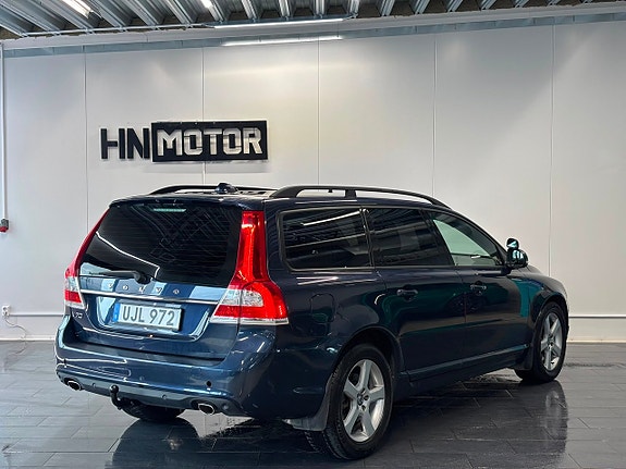 Volvo V70 6 of 25