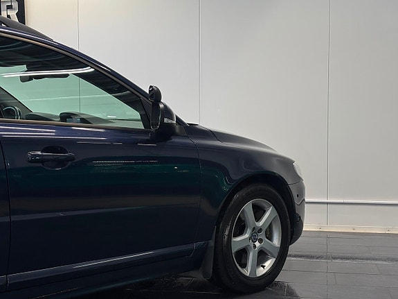 Volvo V70 10 of 25