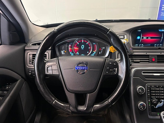 Volvo V70 16 of 25
