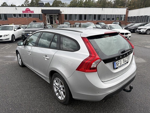 Volvo V60 5 of 18