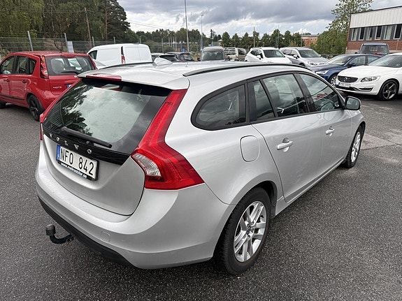 Volvo V60 3 of 18