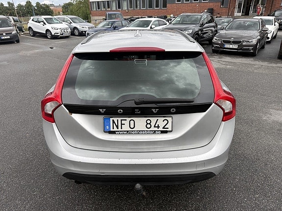 Volvo V60 4 of 18