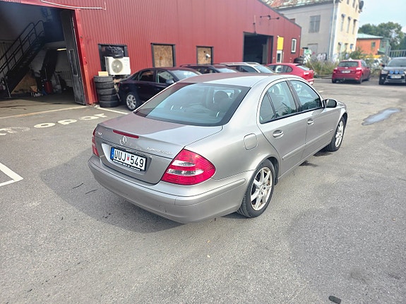Mercedes-Benz E300 de 7 of 22