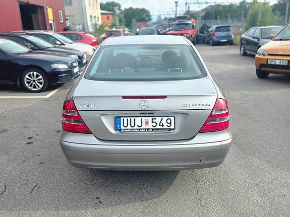 Mercedes-Benz E300 de 6 of 22