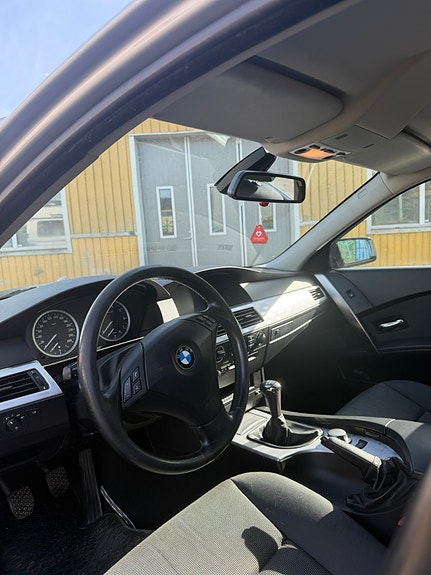 BMW 520i 9 of 10