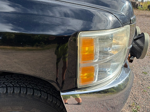 Chevrolet Silverado 3500 10 of 18