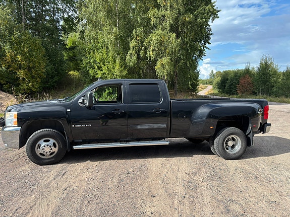 Chevrolet Silverado 3500 7 of 18