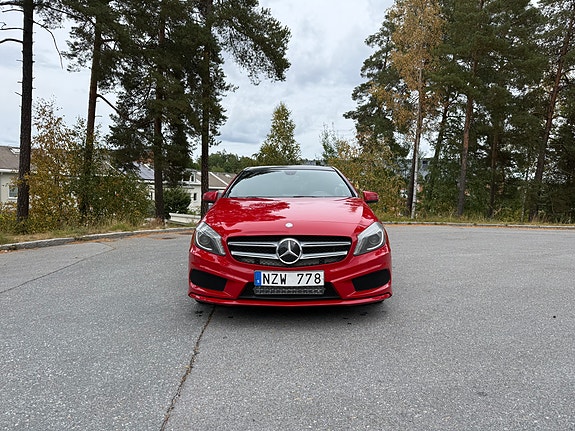 Mercedes-Benz A200 2 of 12
