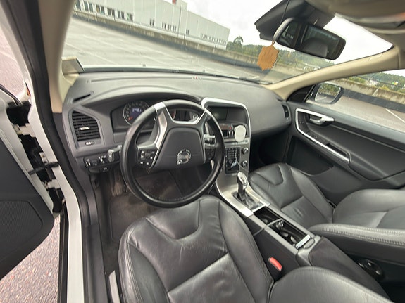 Volvo XC60 6 of 13
