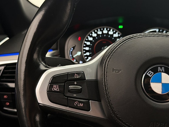BMW 530e 13 of 30