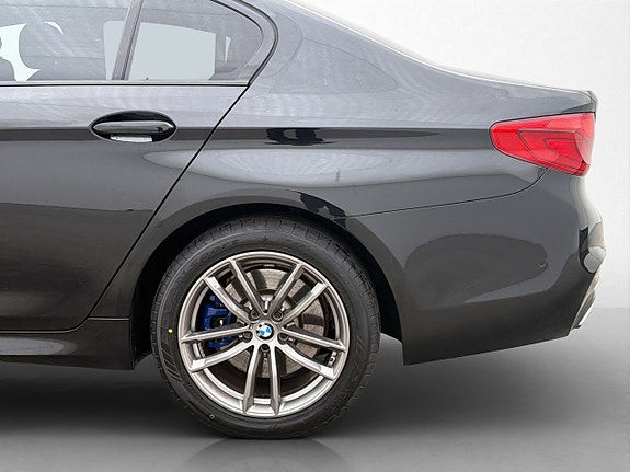 BMW 530e 30 of 30