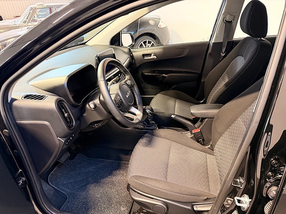 Kia Picanto 5 of 13