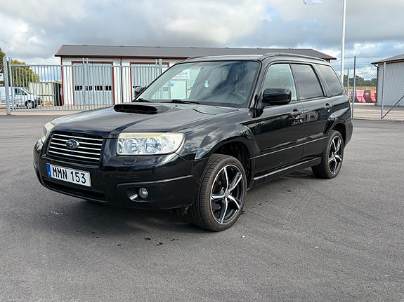 Subaru Forester 2 of 8