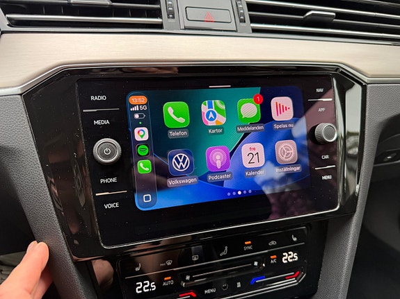 Volkswagen Passat 24 of 30