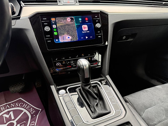 Volkswagen Passat 21 of 30