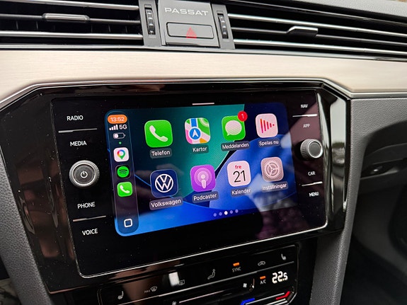 Volkswagen Passat 26 of 30