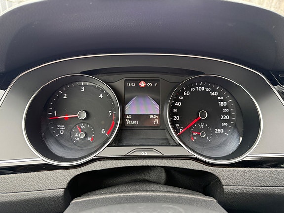 Volkswagen Passat 22 of 30