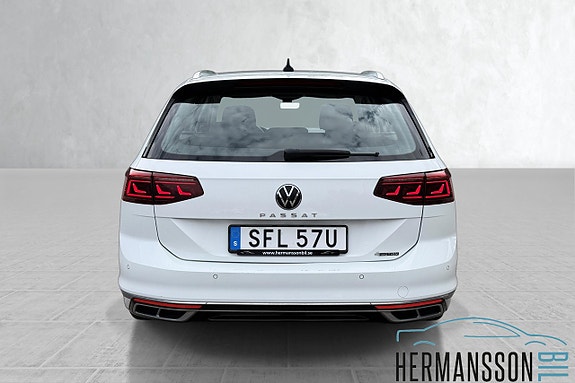 Volkswagen Passat 8 of 30