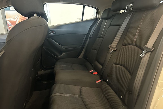 Mazda 3 14 of 24