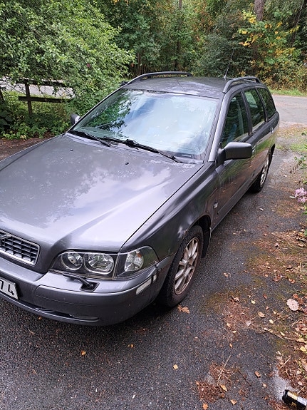 Volvo V40 8 of 8