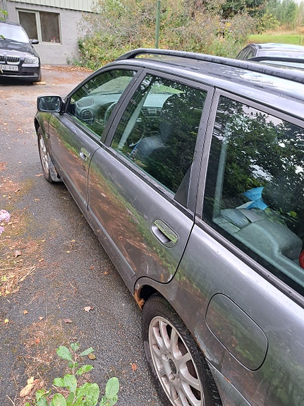 Volvo V40 4 of 8