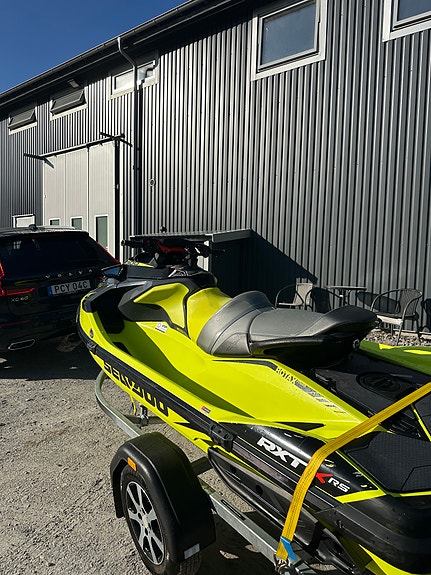 Sea-Doo RXT-X RS 300 3 of 5