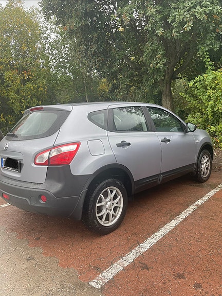 Nissan Qashqai 2 of 7