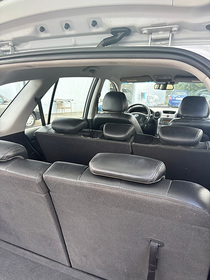 Kia Carens 6 of 6