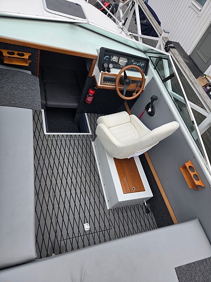 Daycrusier Four winns 20 fot med v8a 16 of 30