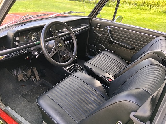 BMW 2002 Ti 5 of 5