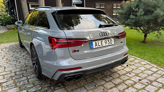Audi S6 3 of 17