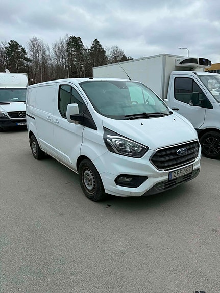Ford Transit Custom 8 of 8