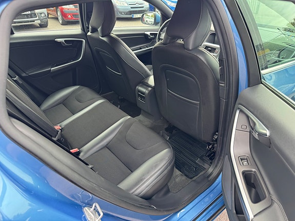 Volvo V60 30 of 30