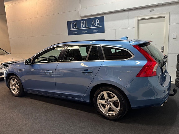 Volvo V60 22 of 30